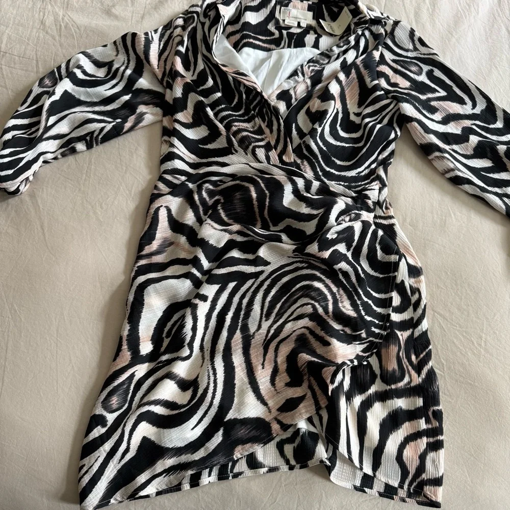 Anthropologie Zebra Print Wrap Dress Size 10 - Picture 3 of 6